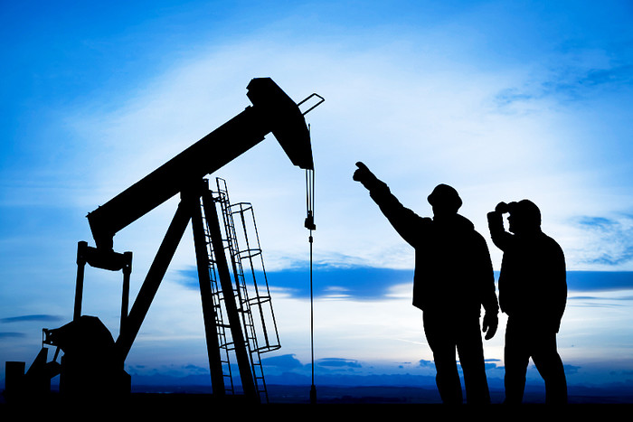 Новак ожидает среднегодовую цену на нефть в 2016 году на уровне $50 за баррель